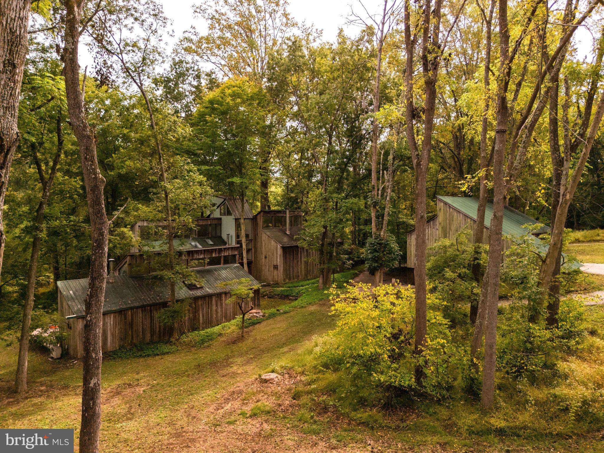 RADNOR HUNT - Residential