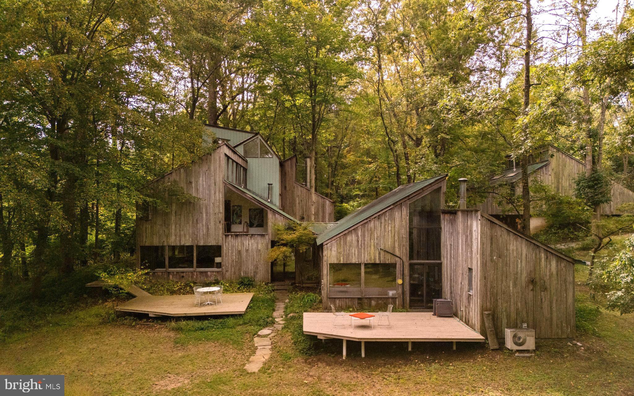 RADNOR HUNT - Residential
