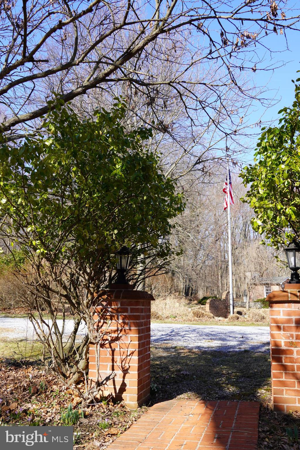 KEEDYSVILLE - Farm
