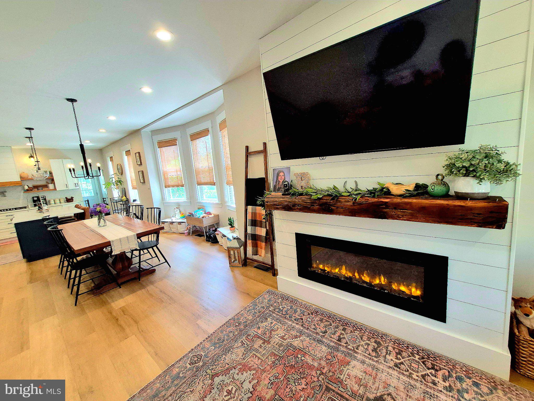 JENKINTOWN - Residential