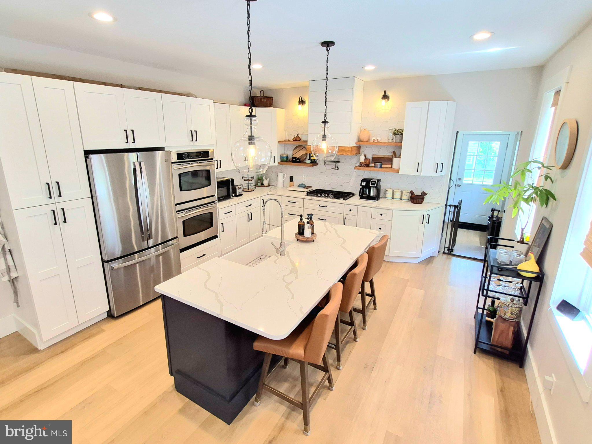 JENKINTOWN - Residential