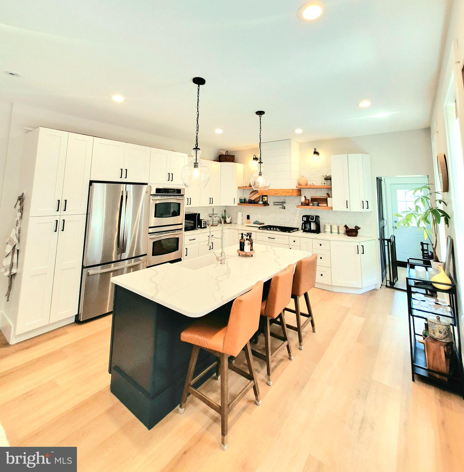 JENKINTOWN - Residential