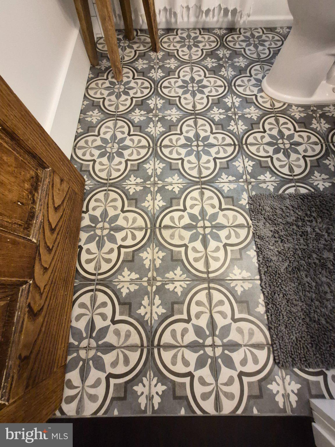 JENKINTOWN - Residential