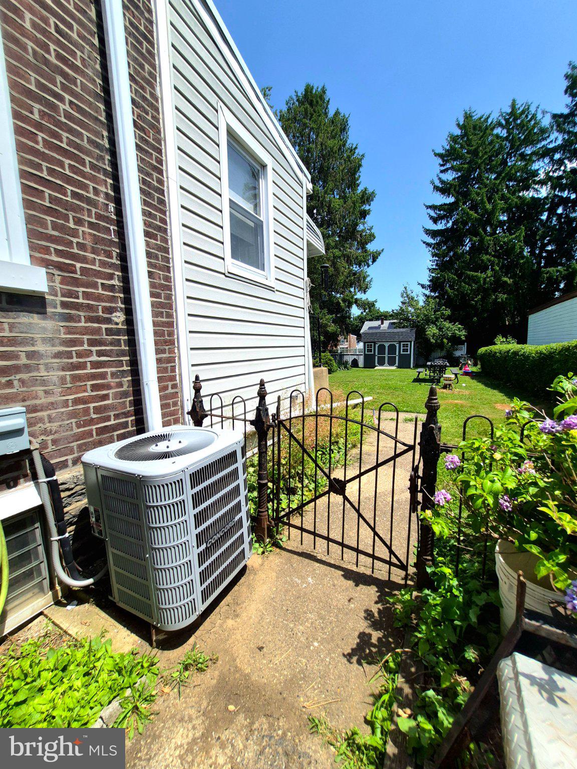 JENKINTOWN - Residential