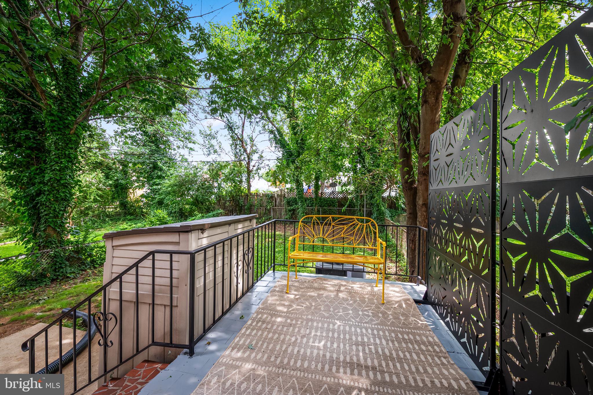 FRANKFORD - Residential
