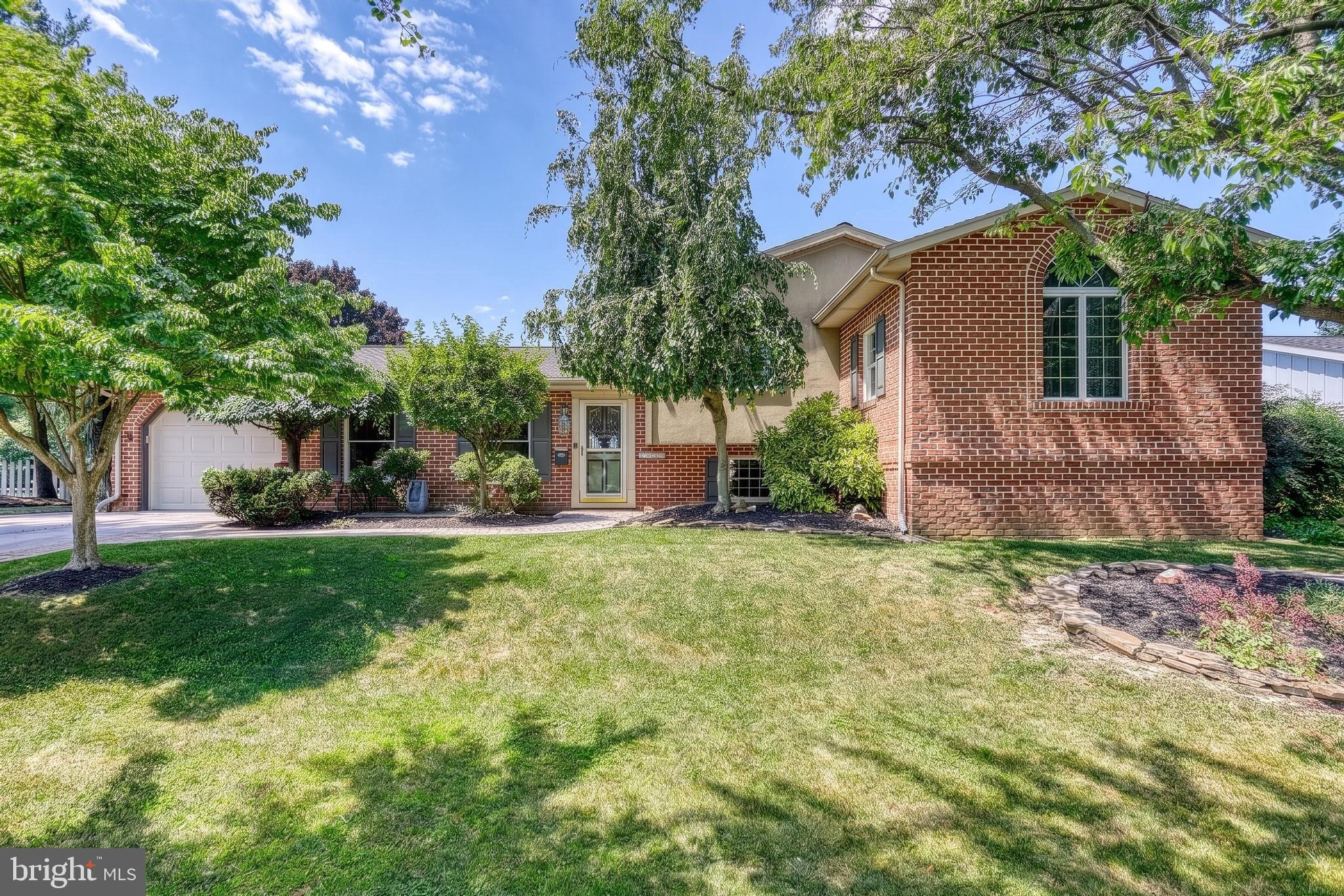 LINCOLN HEIGHTS - Residential