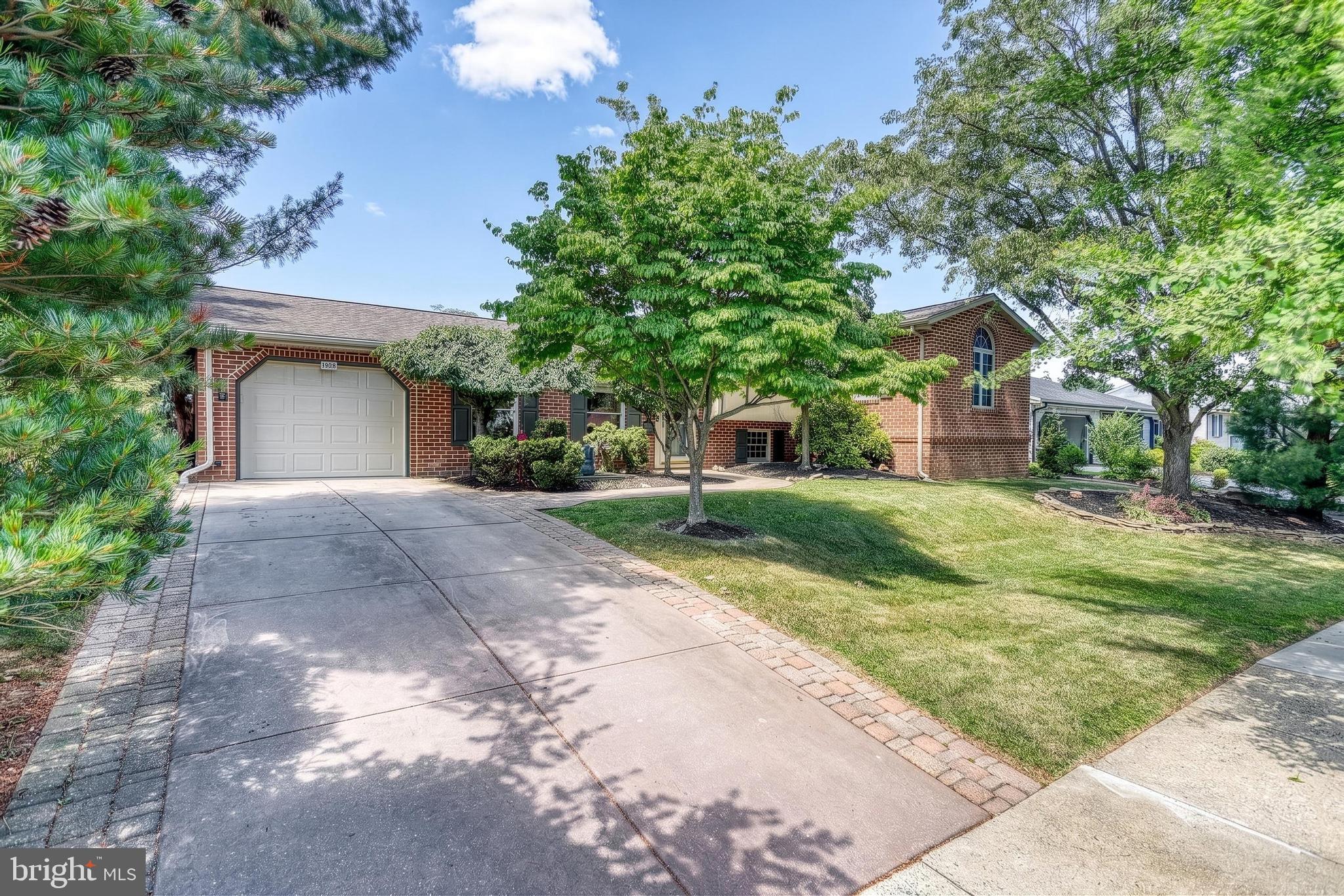 LINCOLN HEIGHTS - Residential