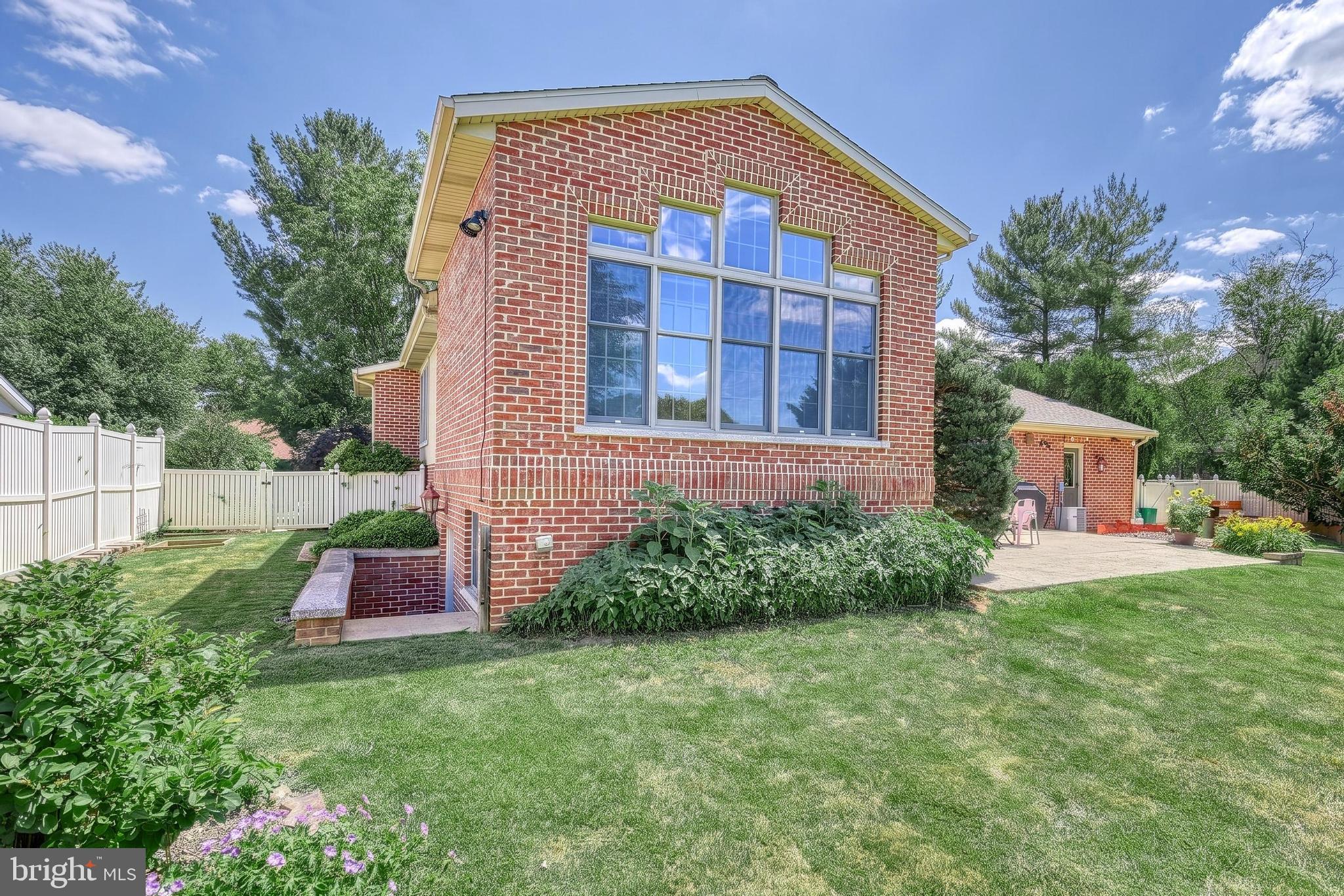 LINCOLN HEIGHTS - Residential