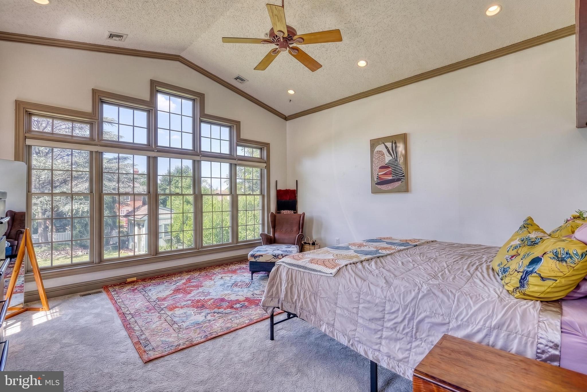 LINCOLN HEIGHTS - Residential