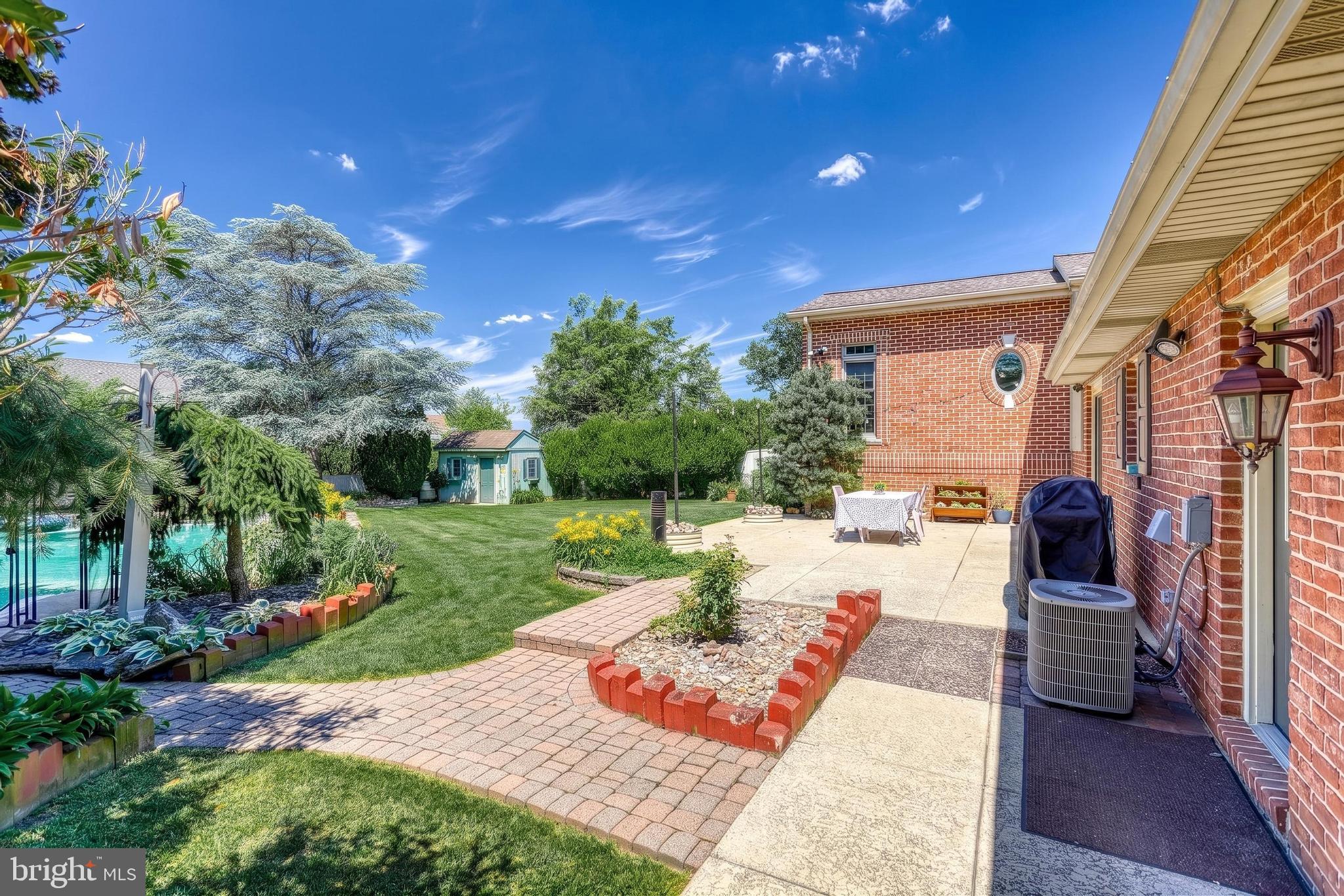 LINCOLN HEIGHTS - Residential