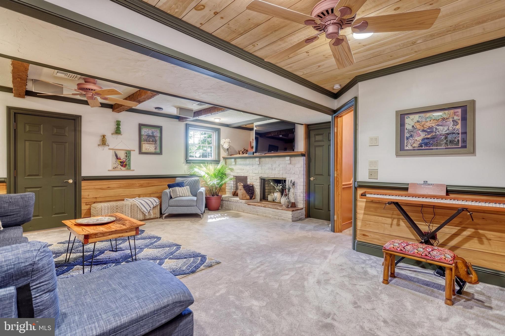LINCOLN HEIGHTS - Residential