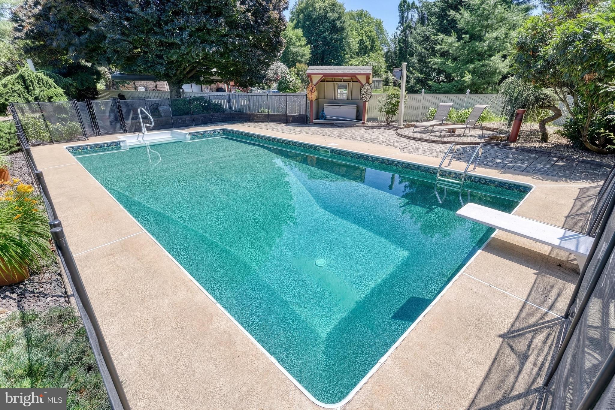 LINCOLN HEIGHTS - Residential