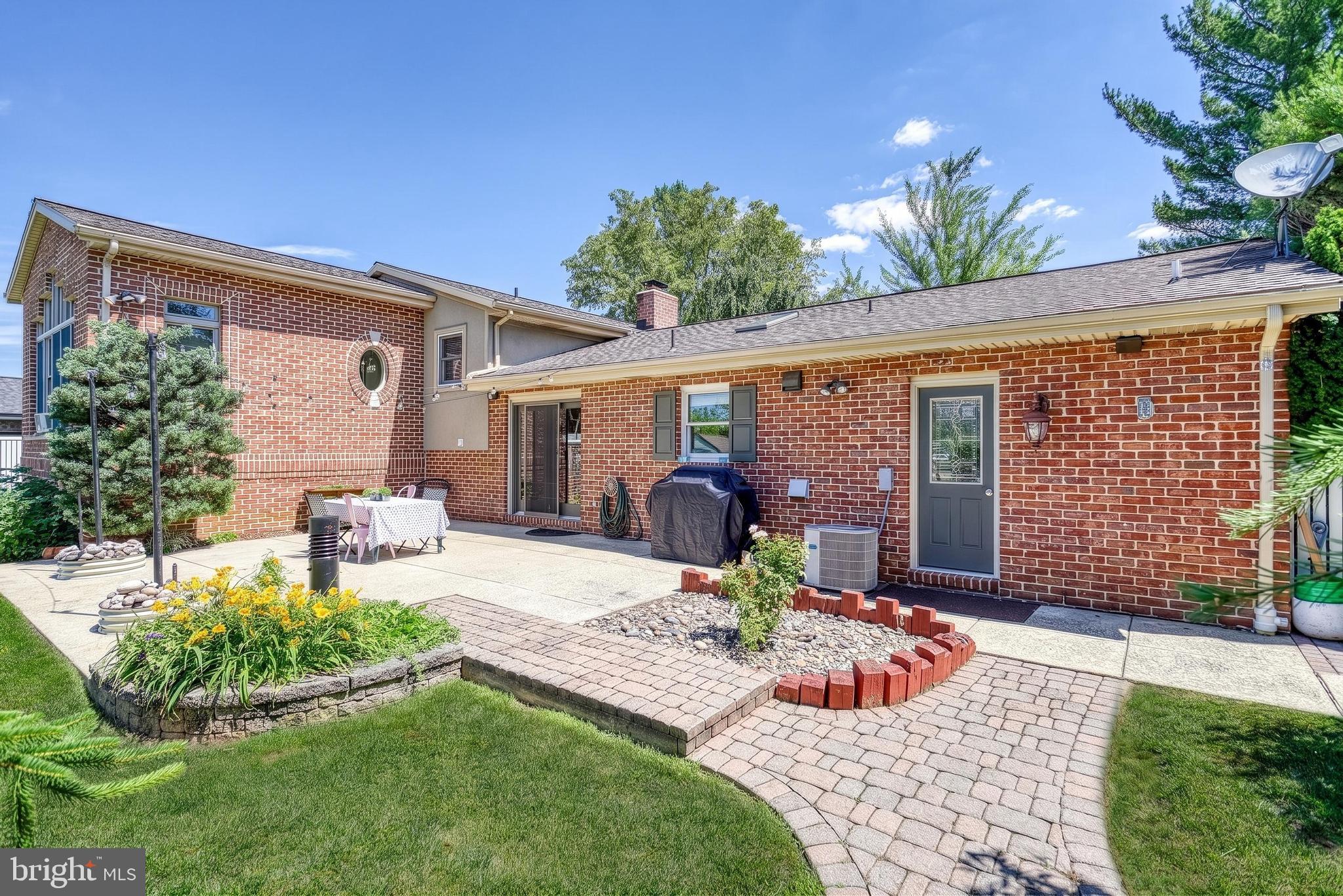 LINCOLN HEIGHTS - Residential