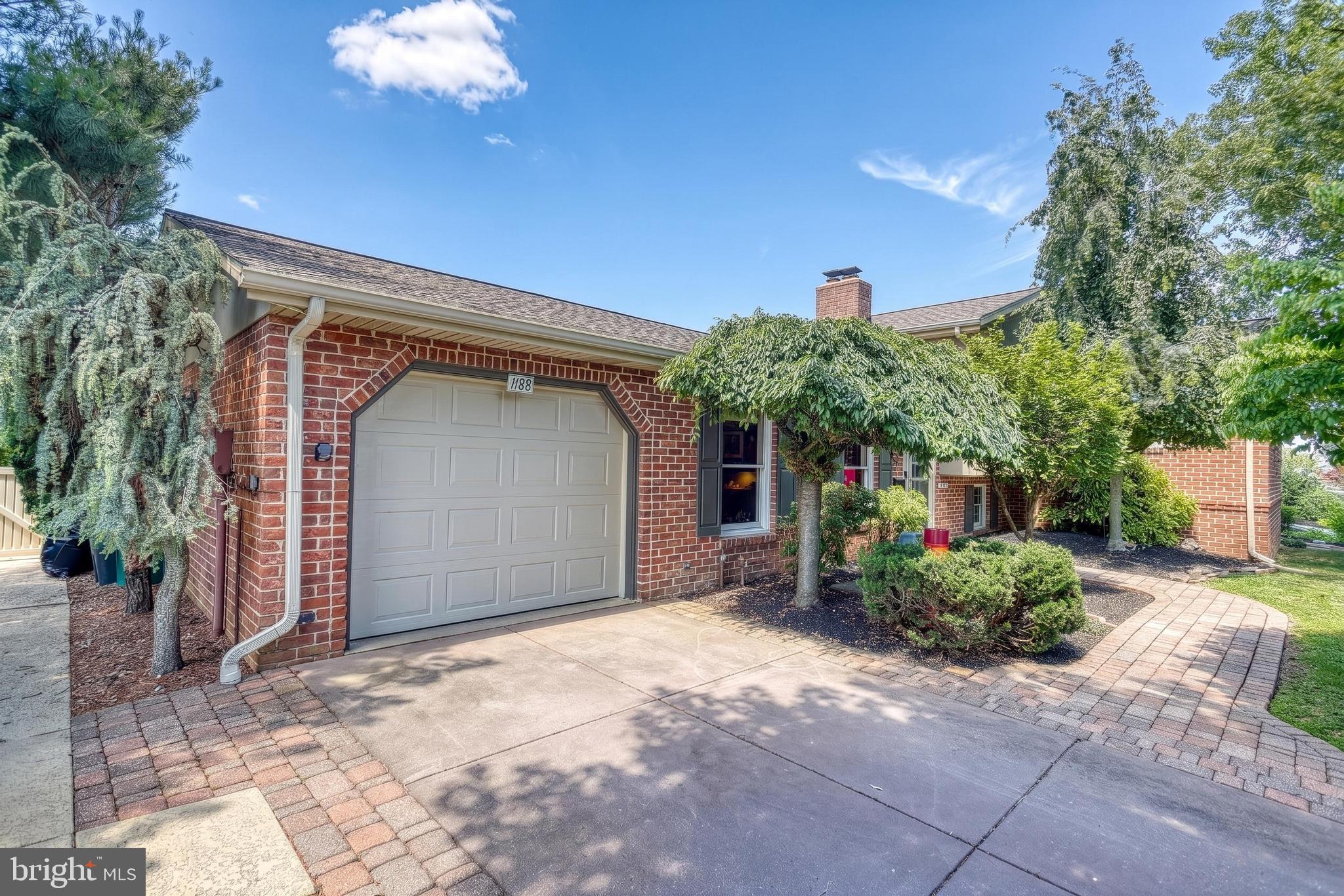 LINCOLN HEIGHTS - Residential