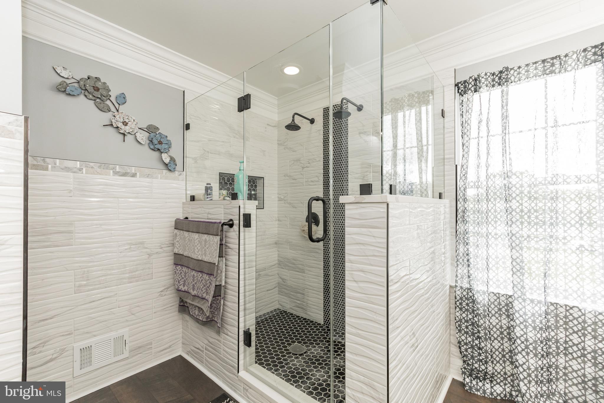BROOKEFIELD - Residential