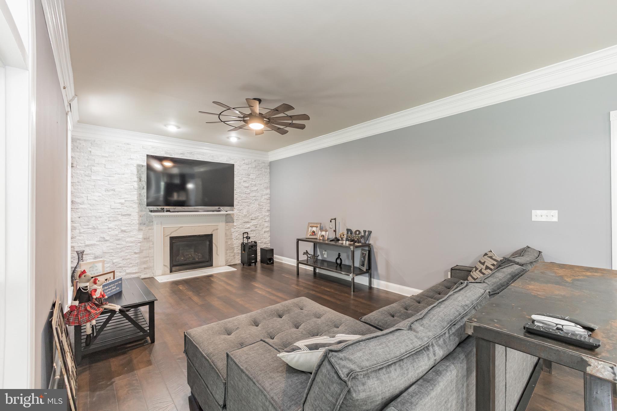 BROOKEFIELD - Residential