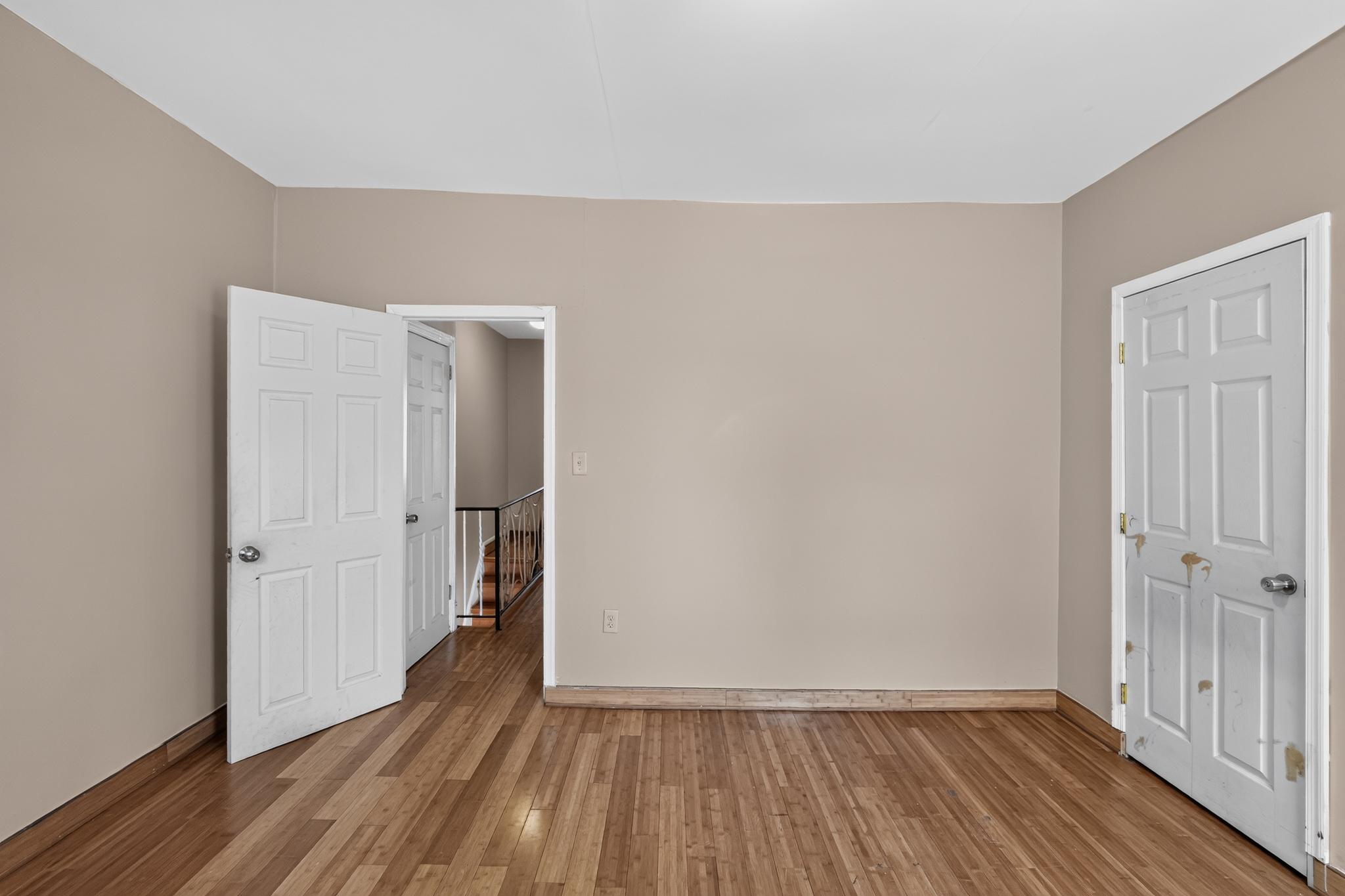 WHITMAN - Residential