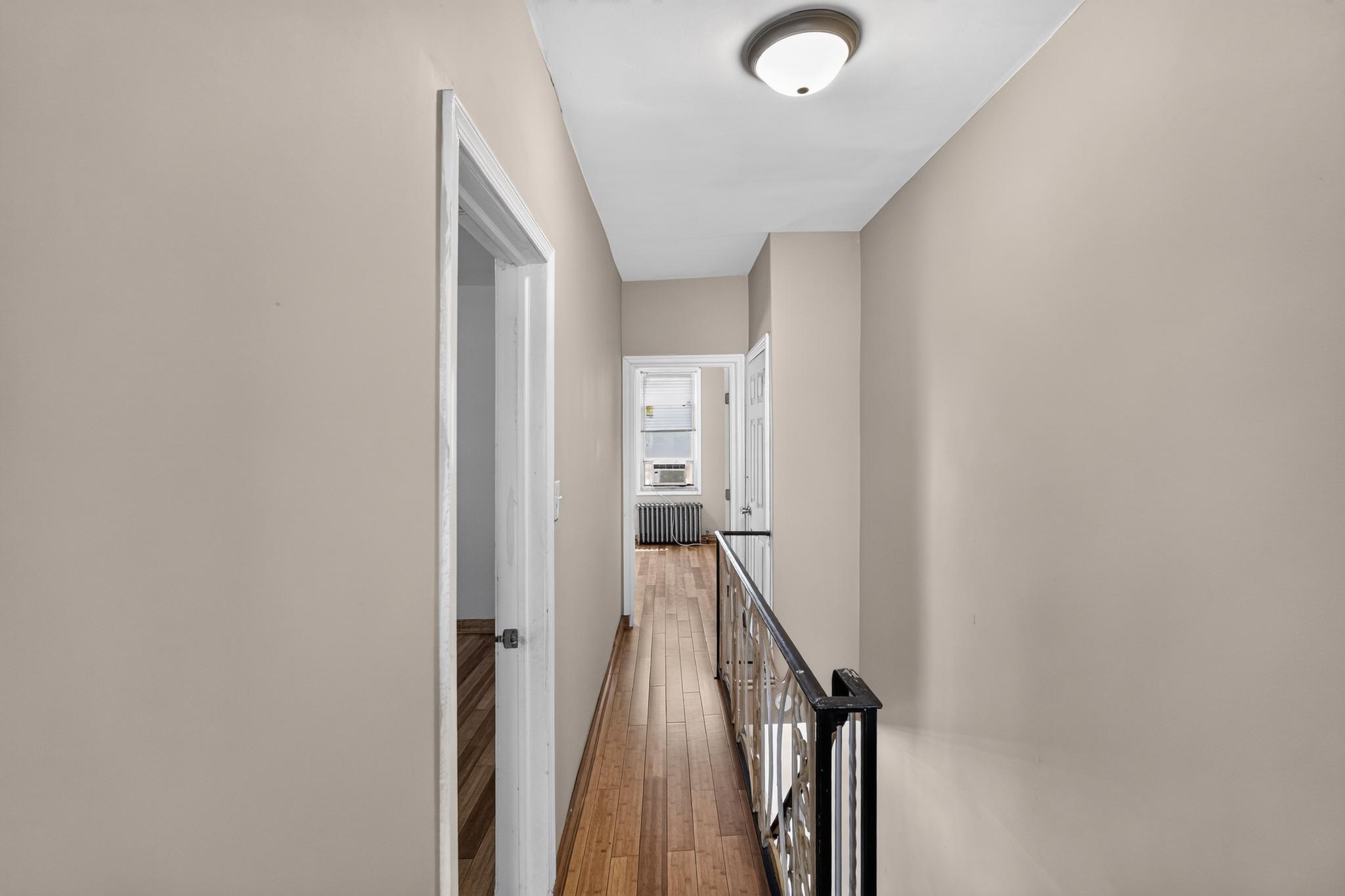 WHITMAN - Residential