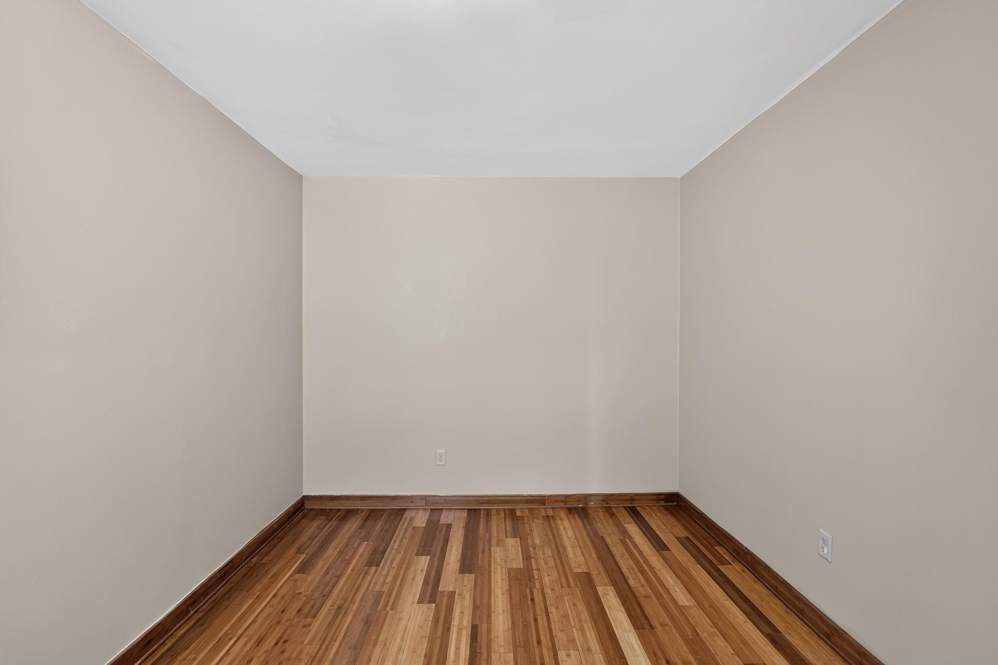WHITMAN - Residential