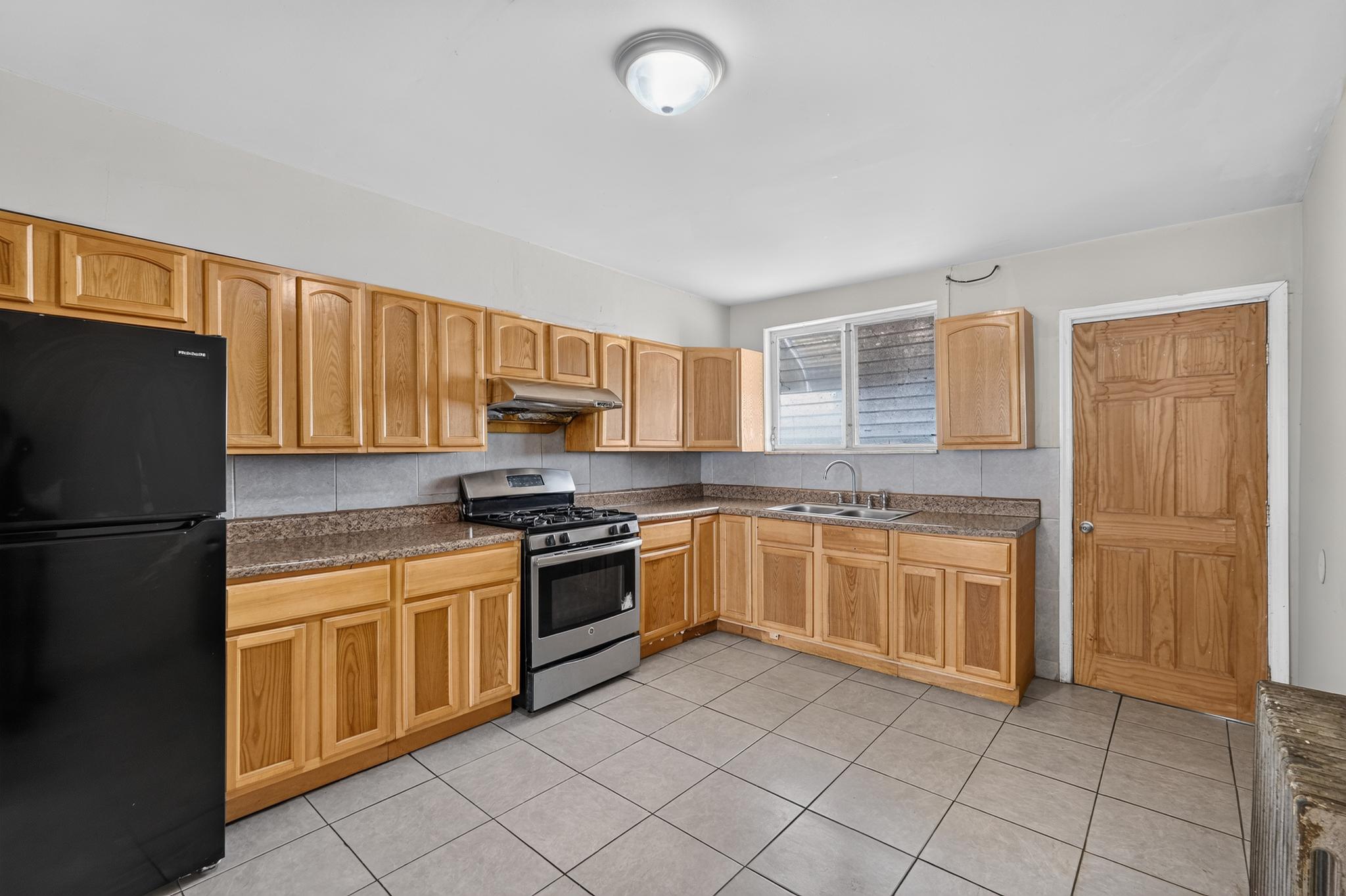 WHITMAN - Residential