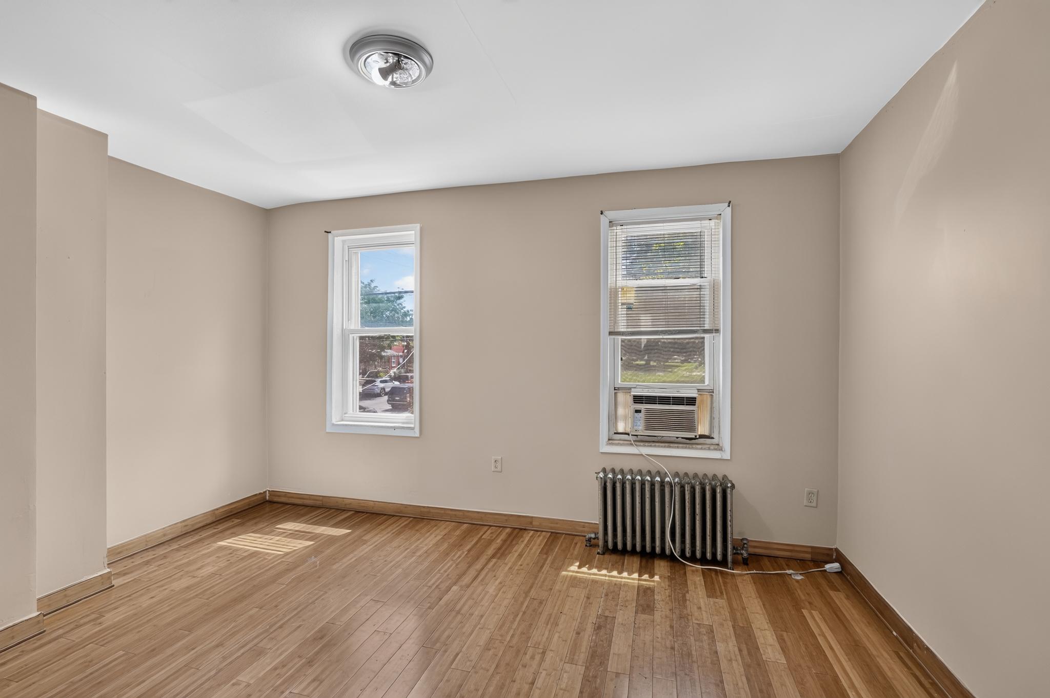 WHITMAN - Residential