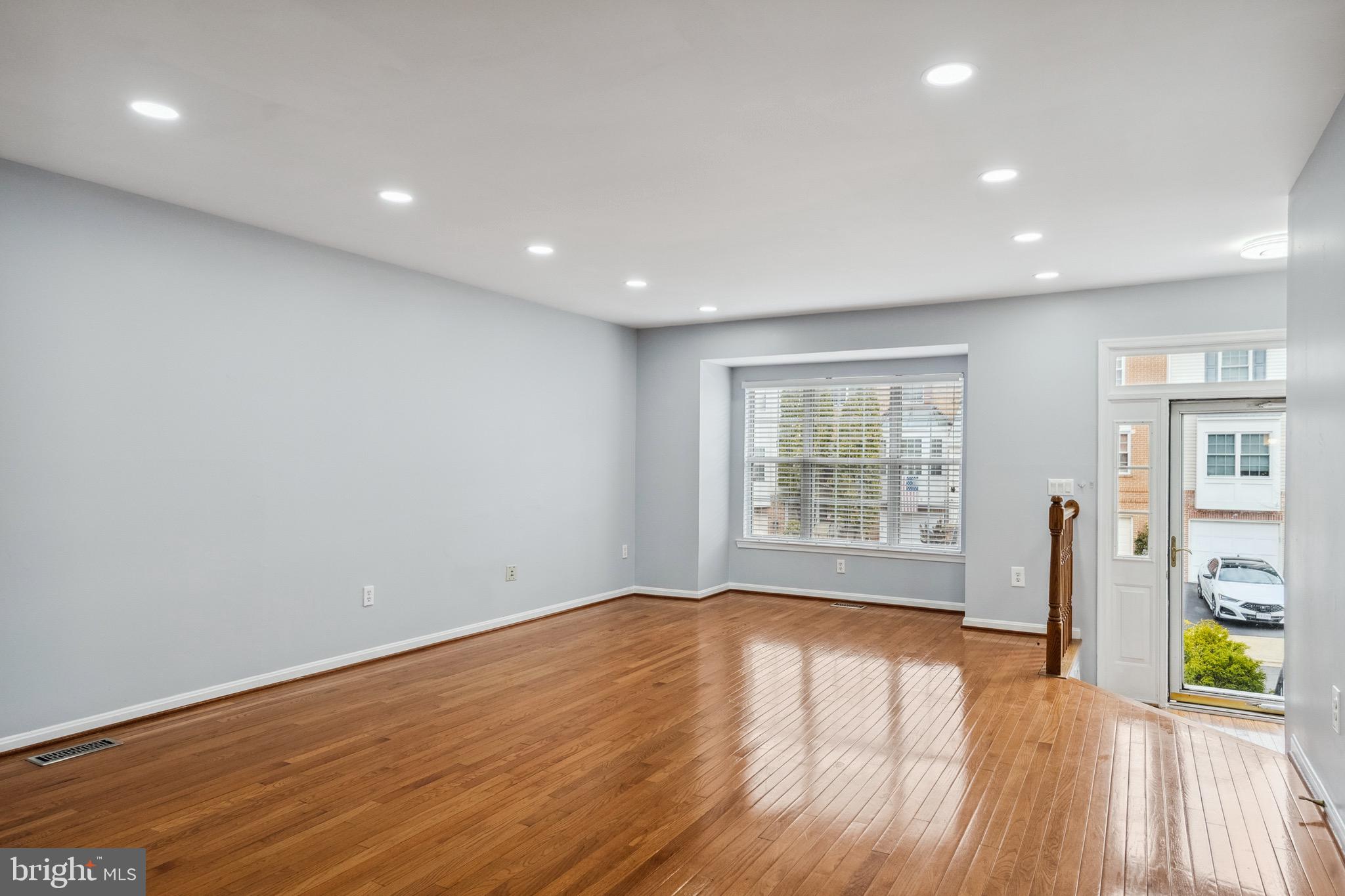 NORTH HART RUN - Residential