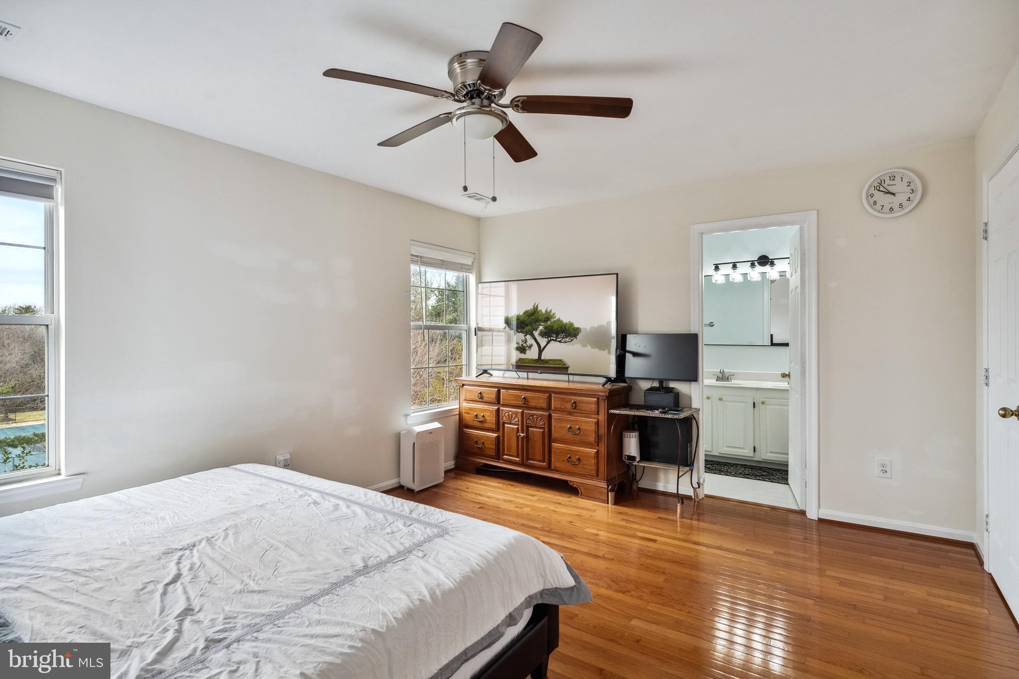 NORTH HART RUN - Residential