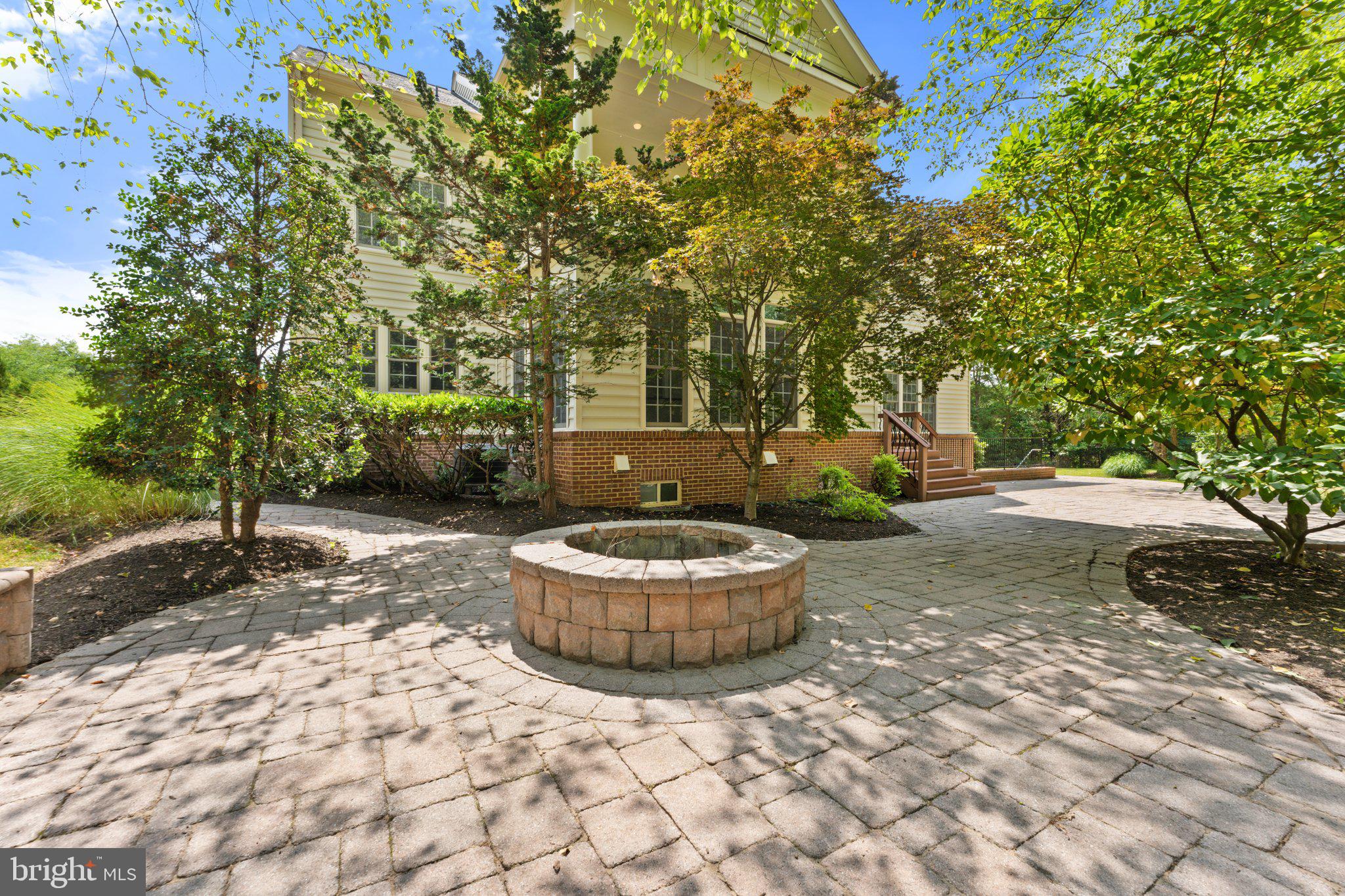 CEDAR CREST - Residential
