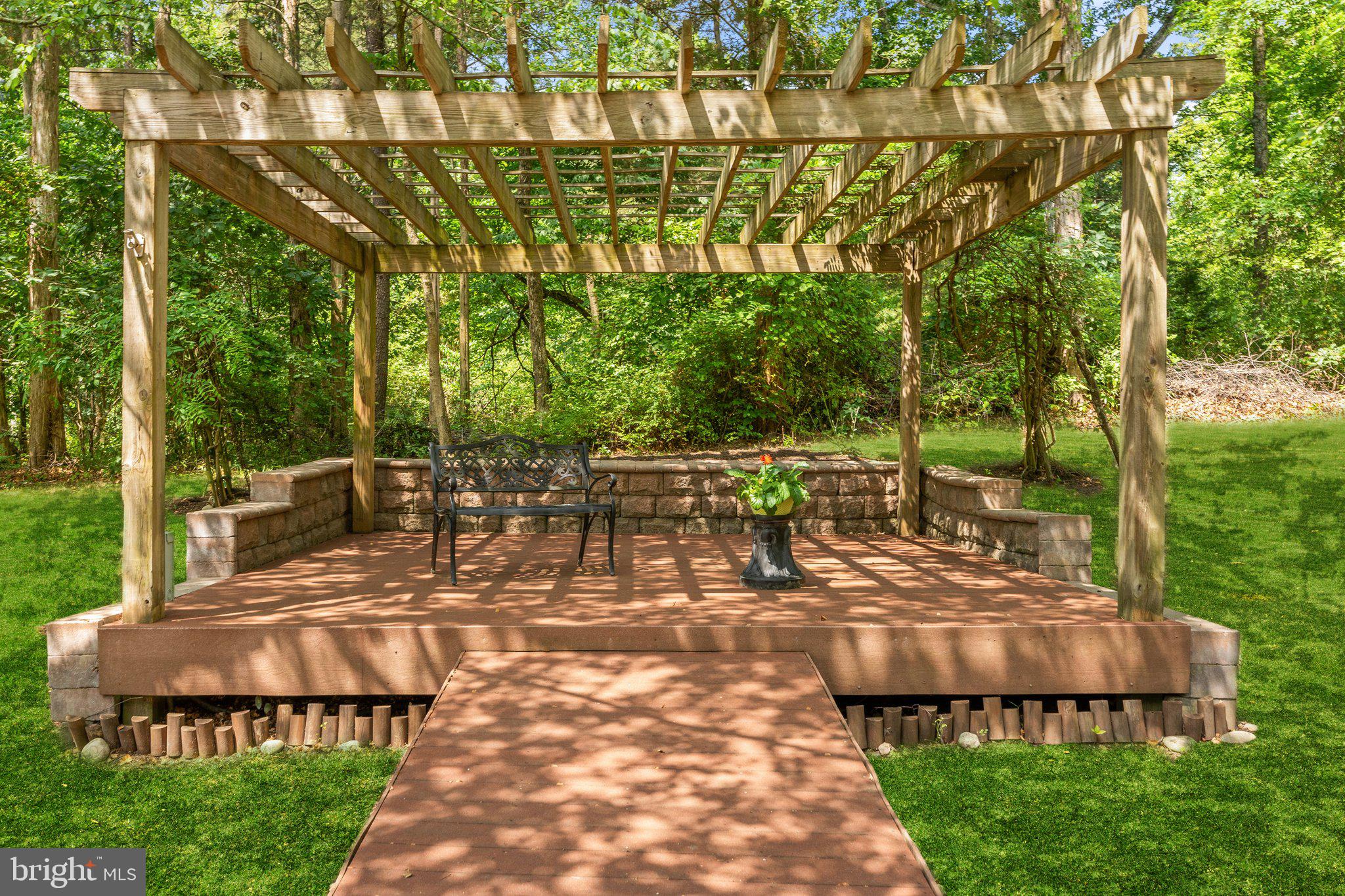 CEDAR CREST - Residential