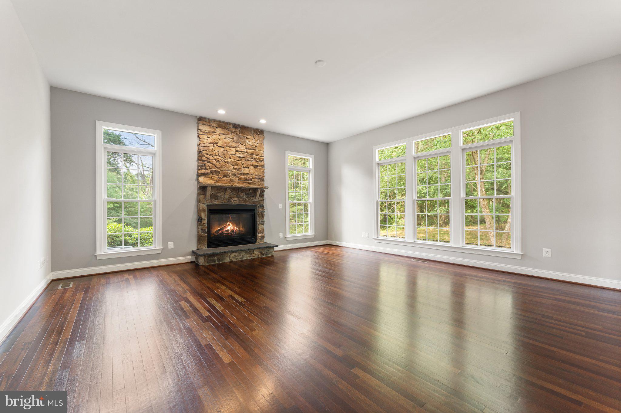 CEDAR CREST - Residential