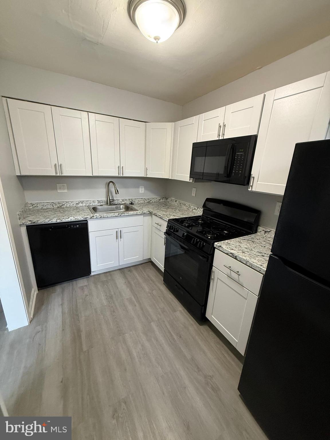 GLEN OAKS - Residential
