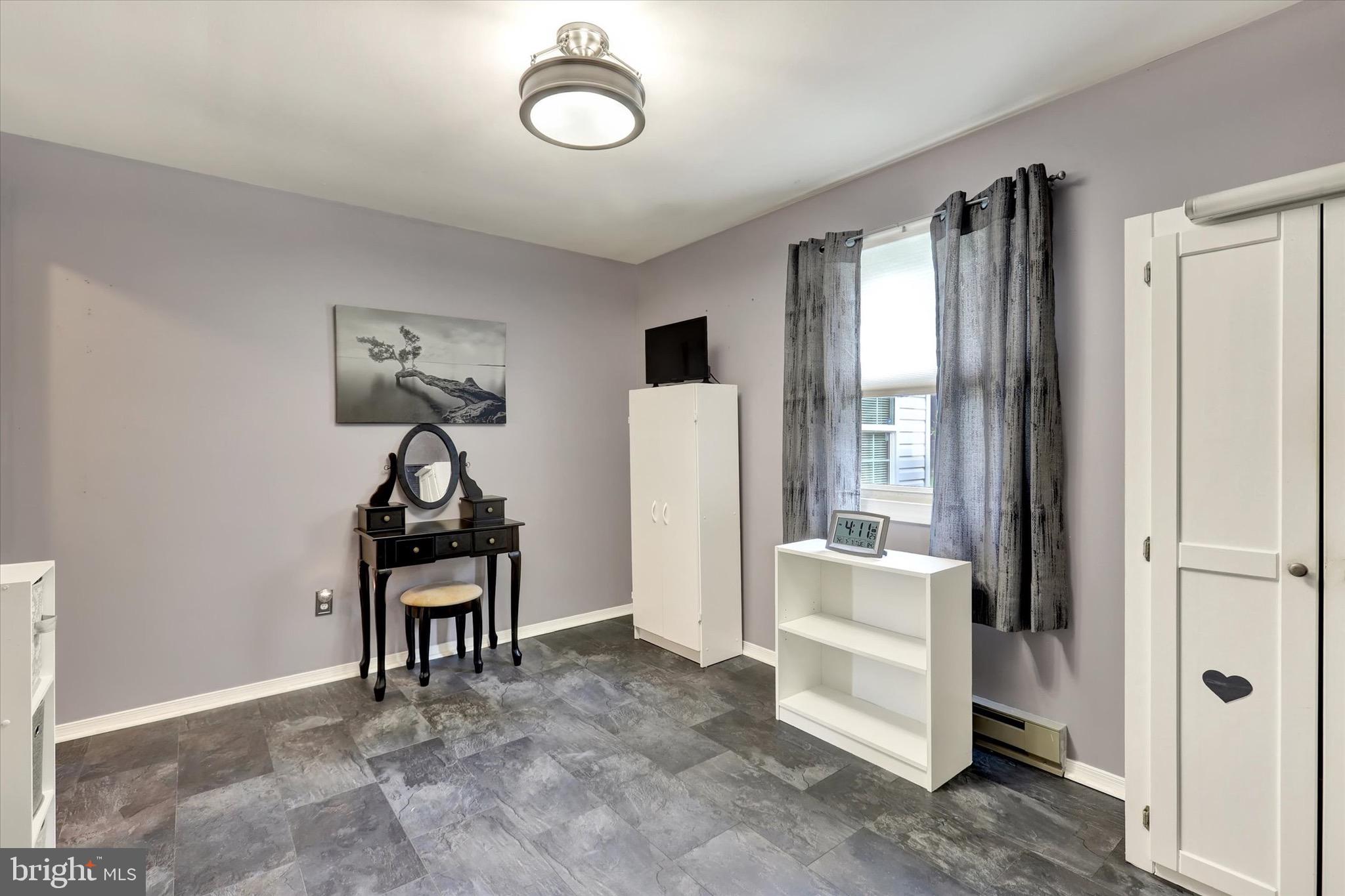 TWIN HILLS - Residential