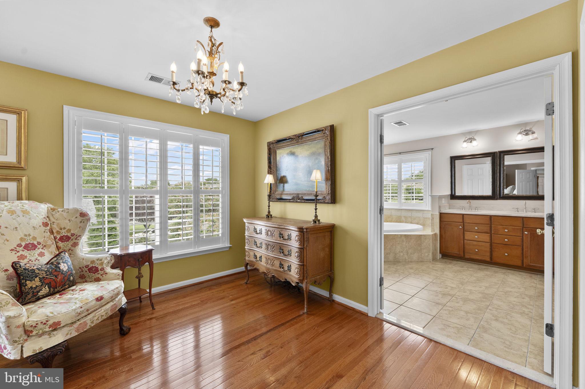 MADISON GROVE - Residential