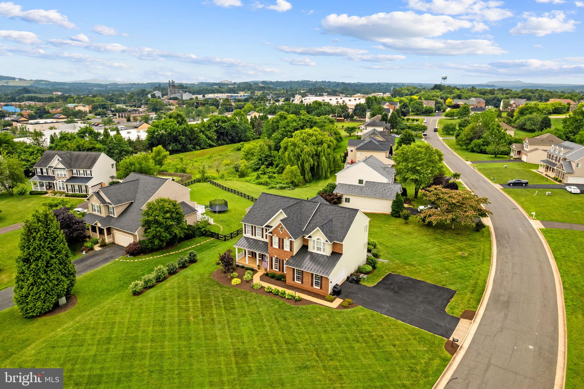 MADISON GROVE - Residential