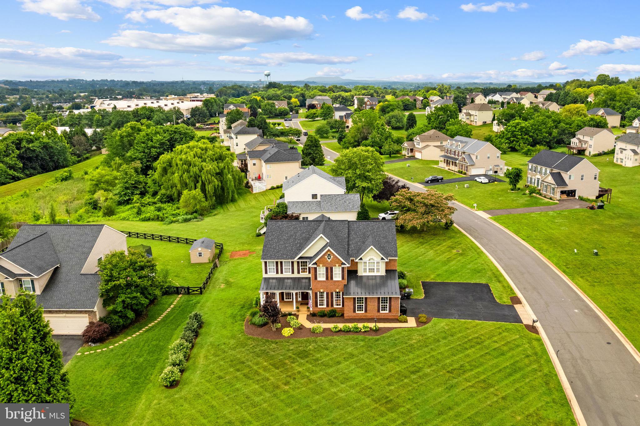 MADISON GROVE - Residential