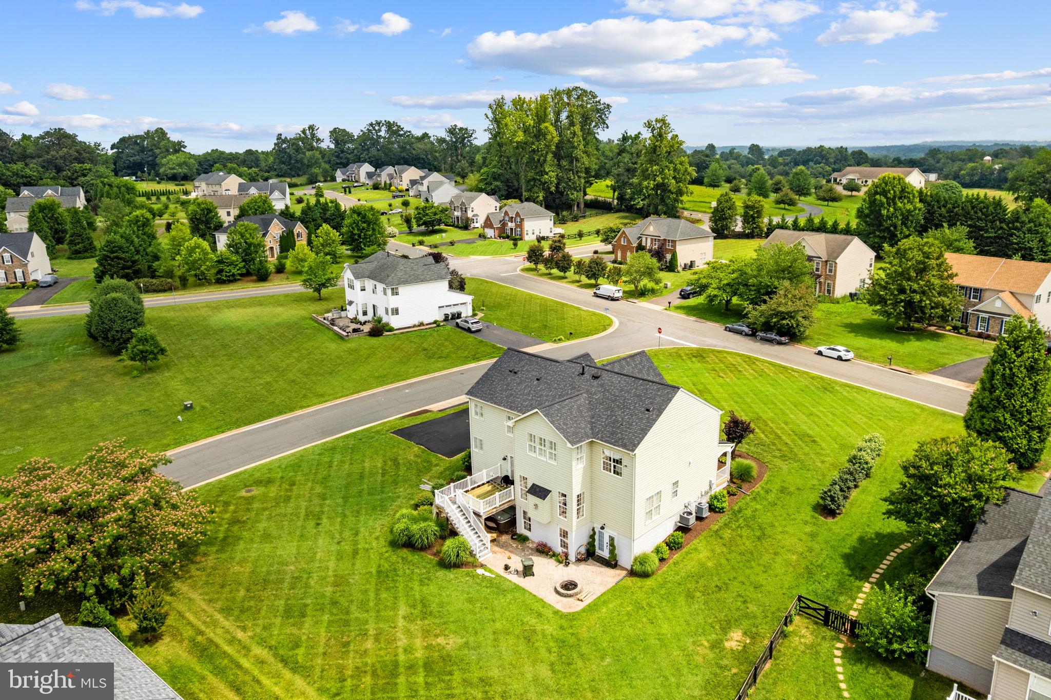 MADISON GROVE - Residential