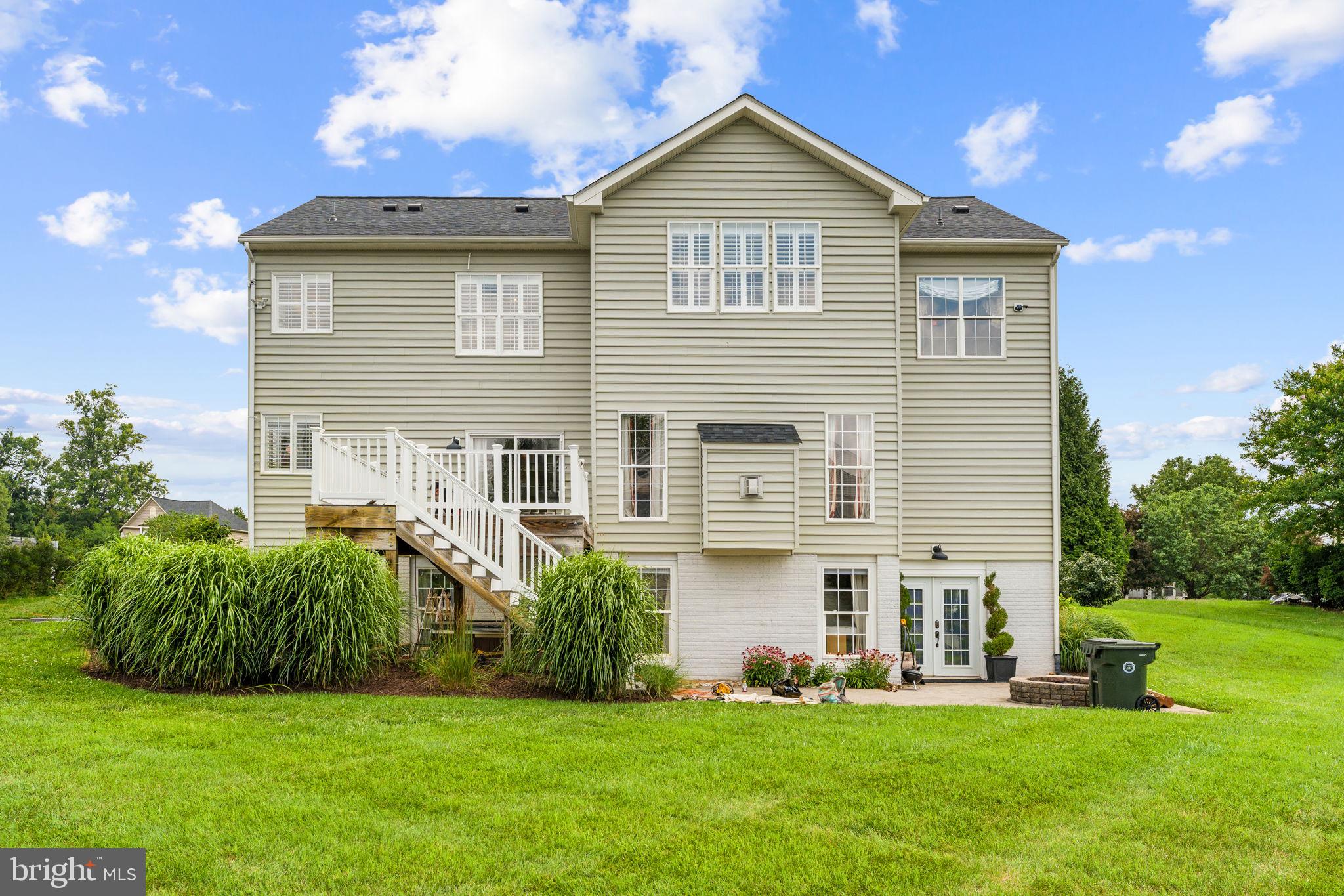 MADISON GROVE - Residential