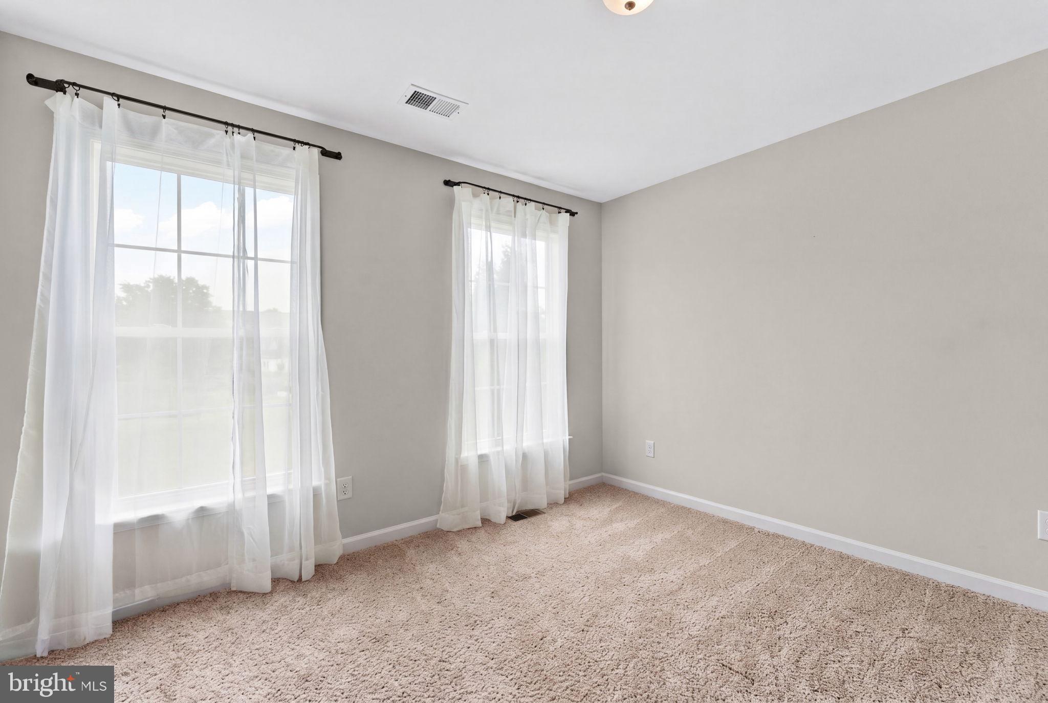 MADISON GROVE - Residential