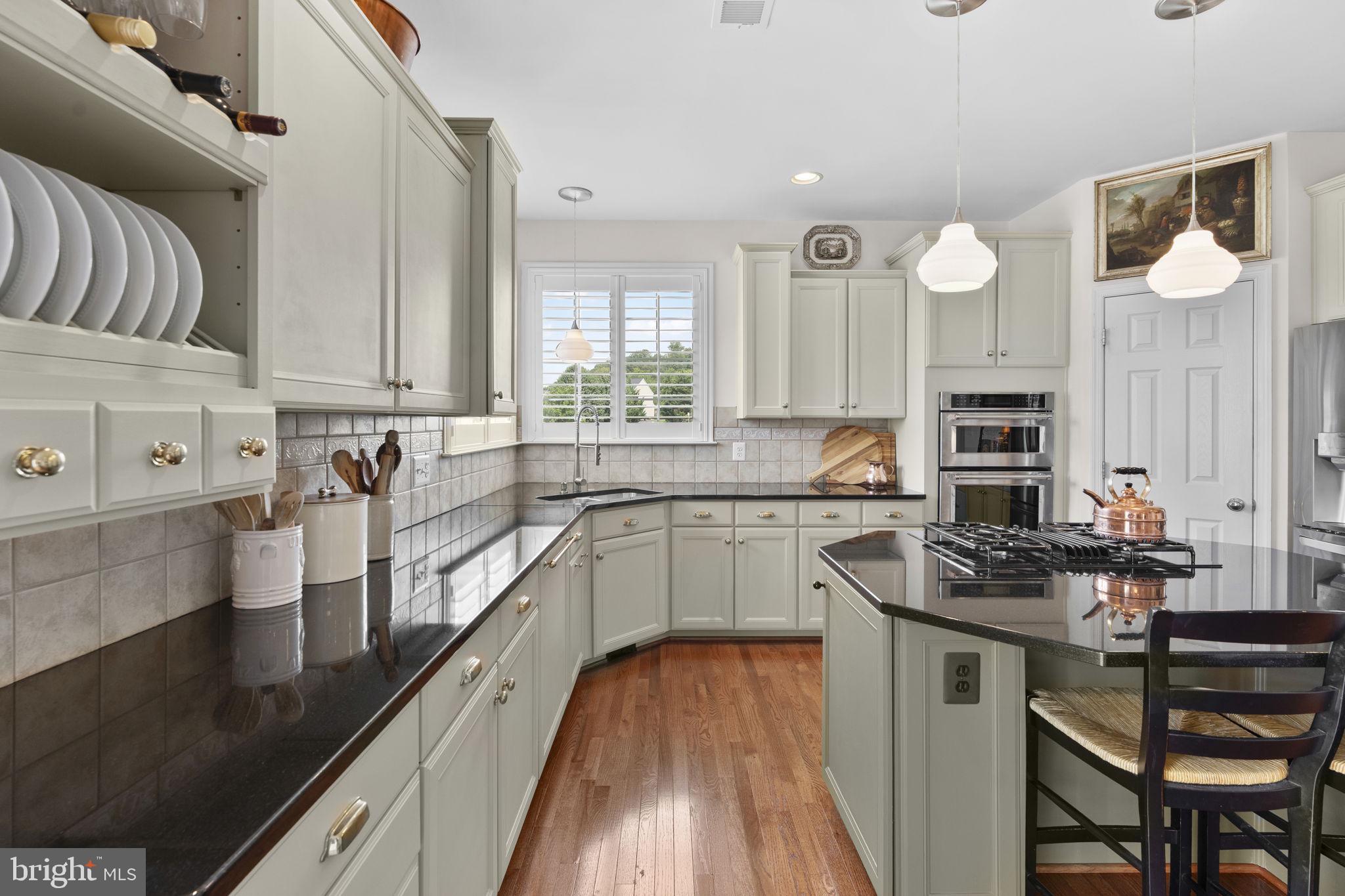 MADISON GROVE - Residential