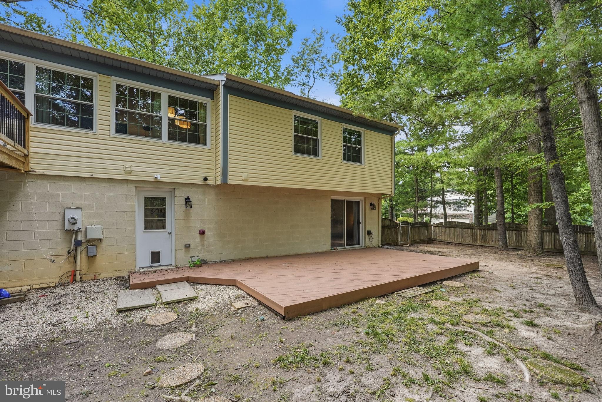 LAKE FOREST - Residential
