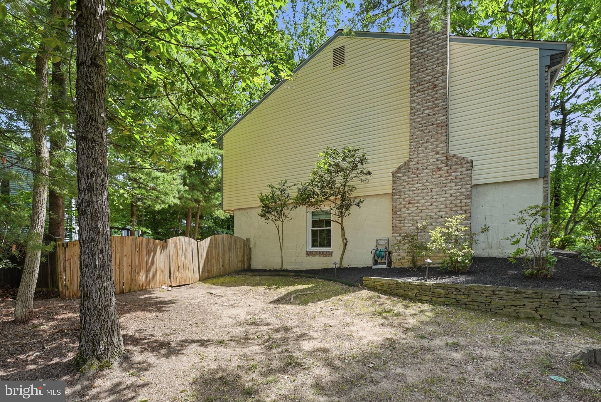 LAKE FOREST - Residential