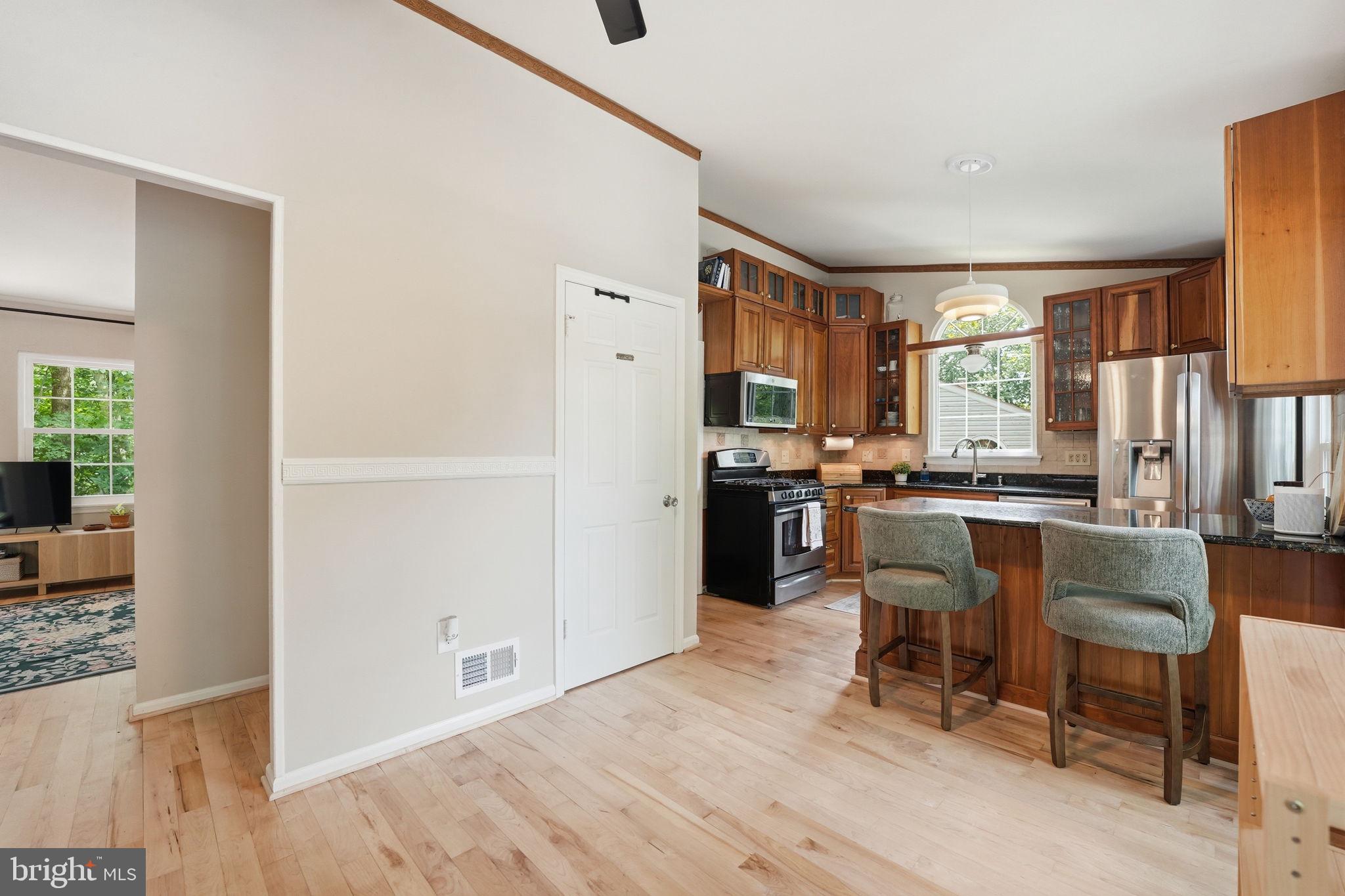 LAKE FOREST - Residential