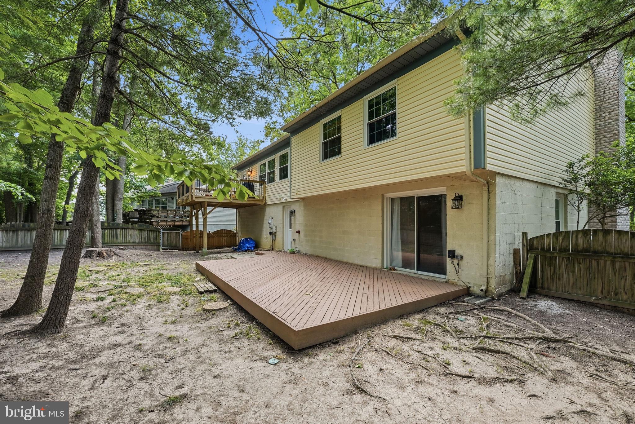 LAKE FOREST - Residential