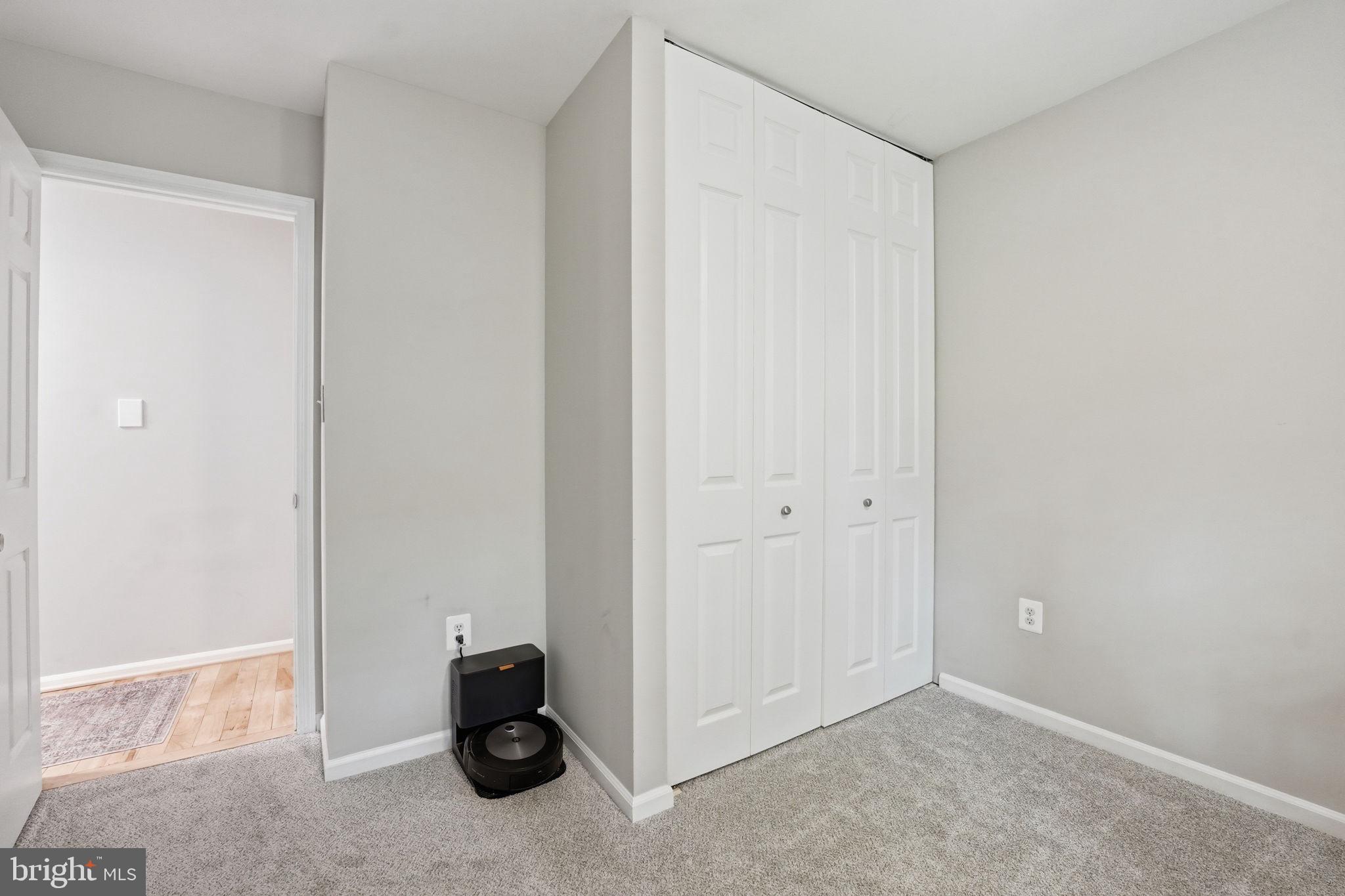 LAKE FOREST - Residential