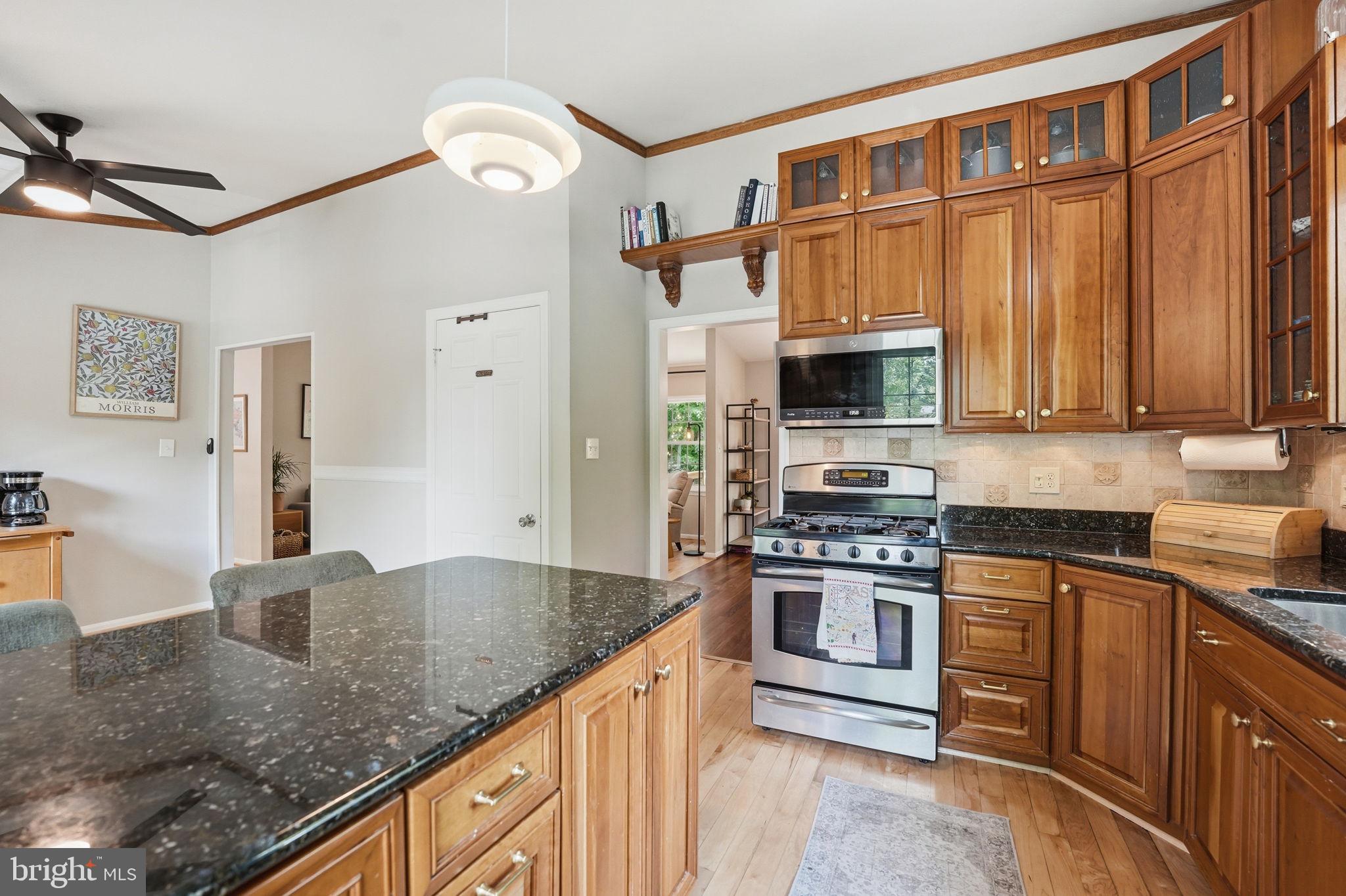 LAKE FOREST - Residential