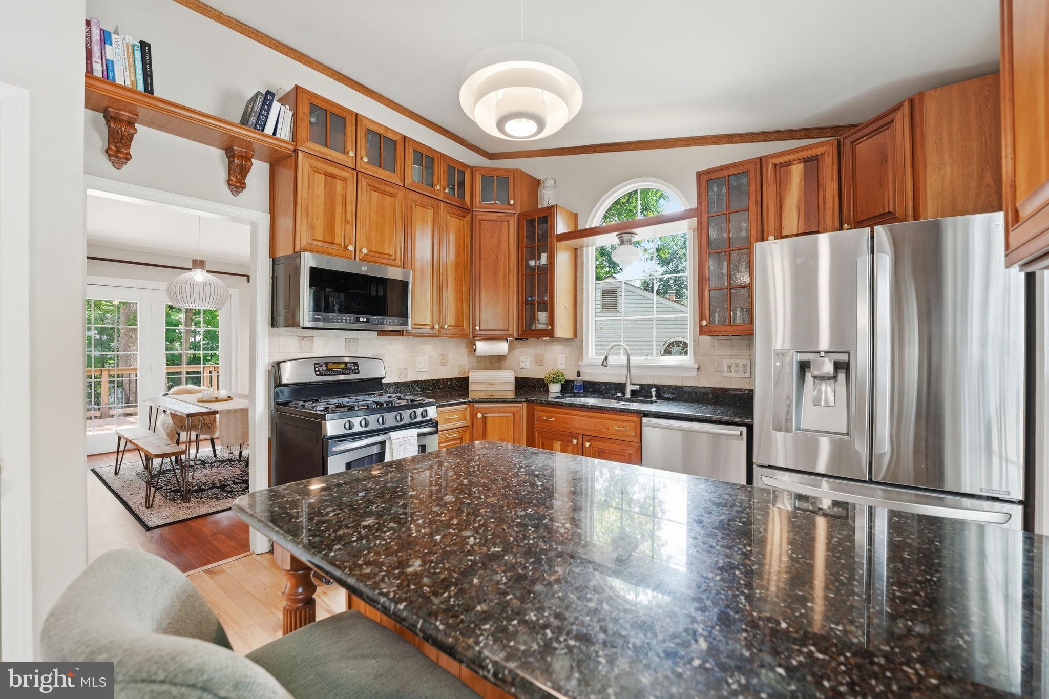 LAKE FOREST - Residential