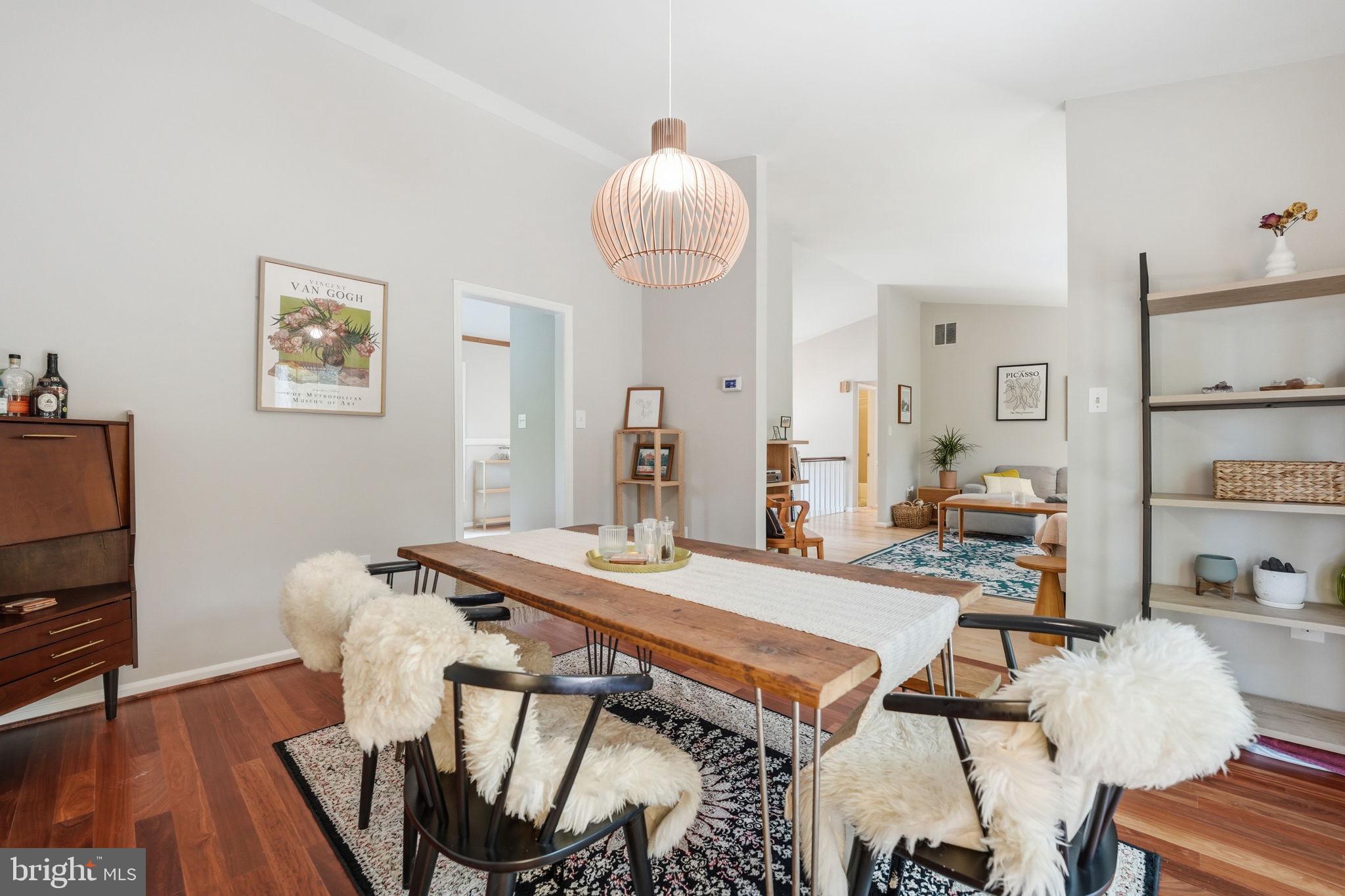 LAKE FOREST - Residential