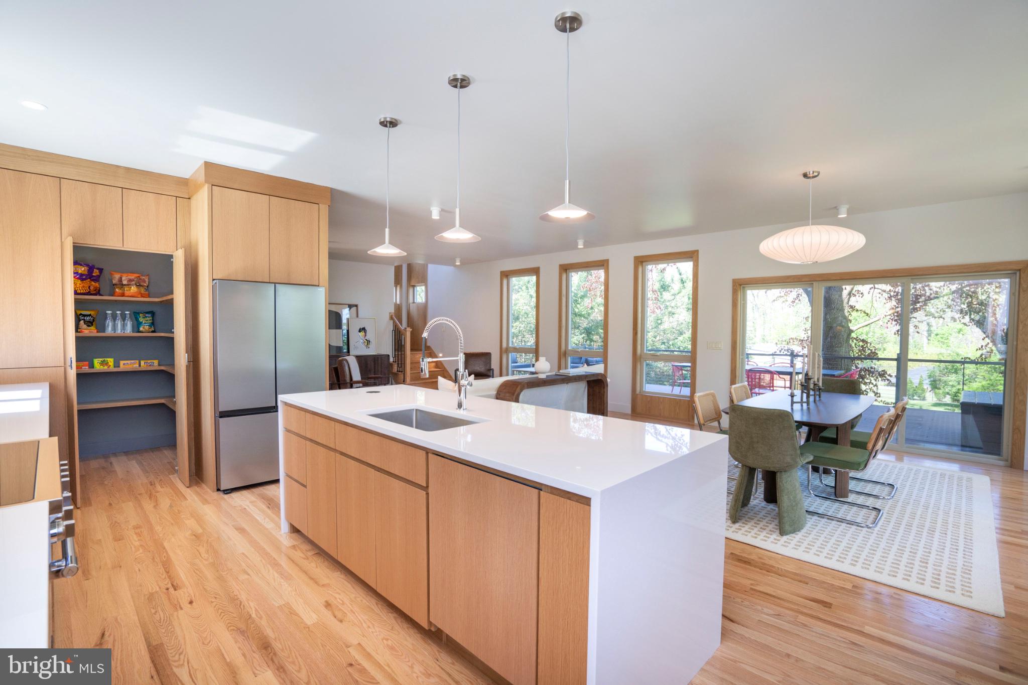 COLLEGE HEIGHTS - Residential