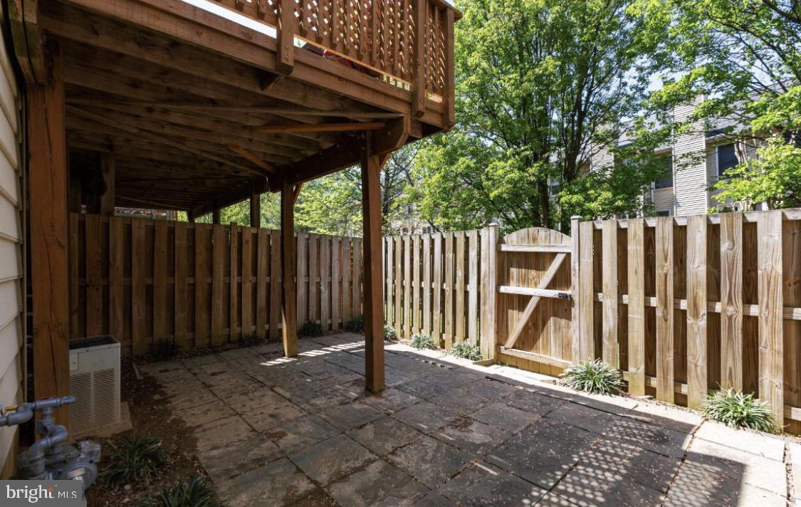 HAHN PROPERTY - Residential Lease
