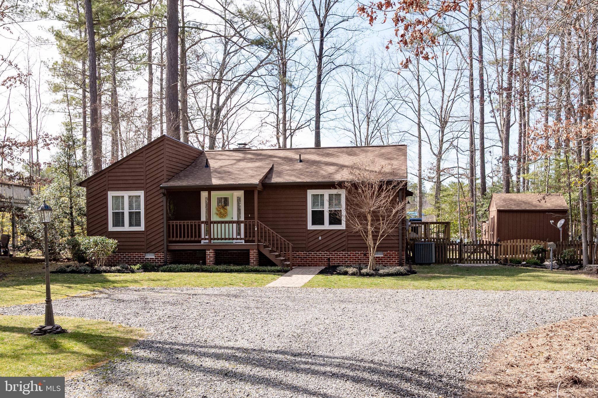 LAKE CAROLINE - Residential